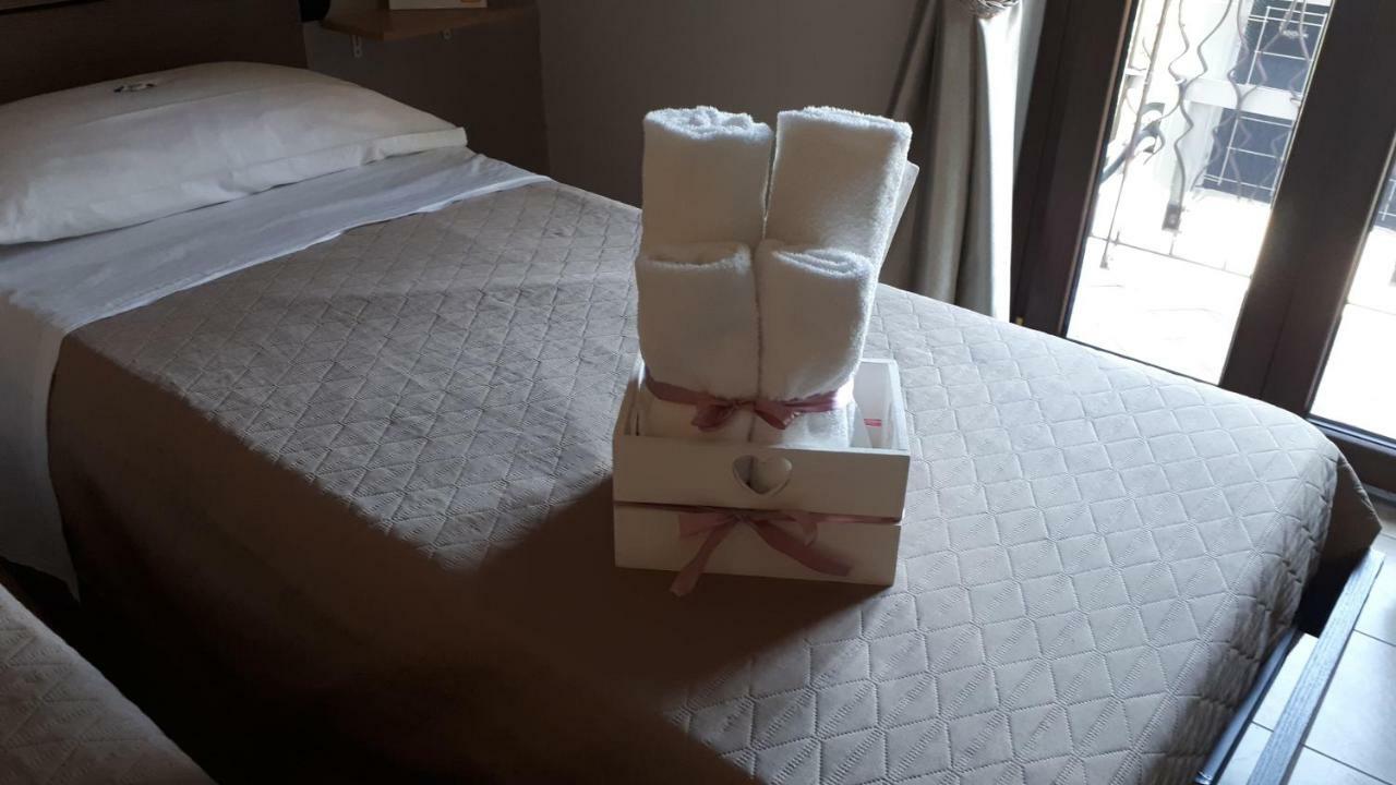 瓦尔蒙托内 彩虹甜蜜旅馆酒店 外观 照片